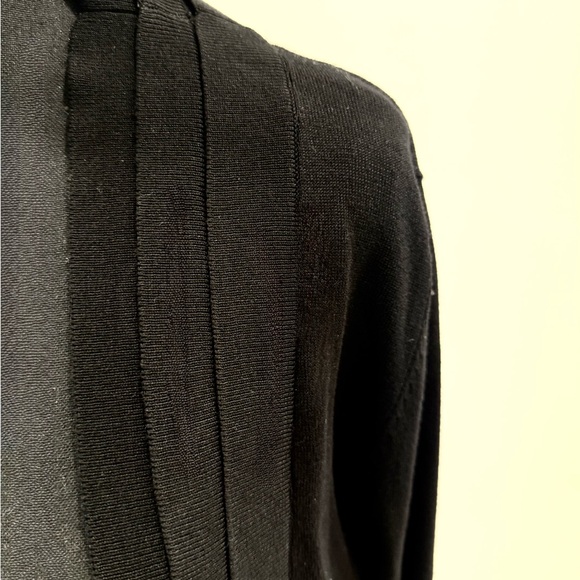 Ronni Nicole - Parisian Chic in a Shrug Black Sweater Open-Front Knit 🇫🇷 - Picture 7 of 11